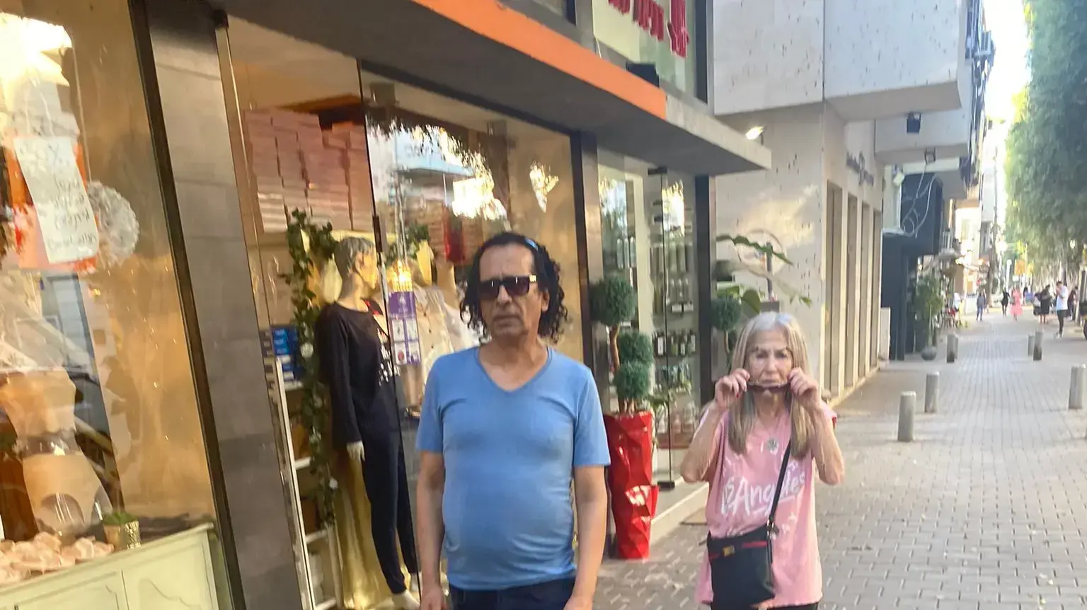 יזהר כהן פפראצי