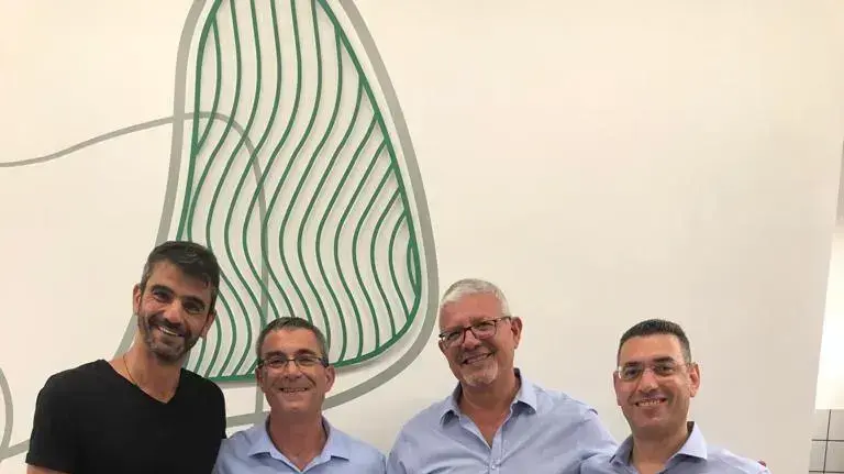 מימין: איציק טוויל, איציק אמסלם, סמי בבקוב, יקי אמסלם