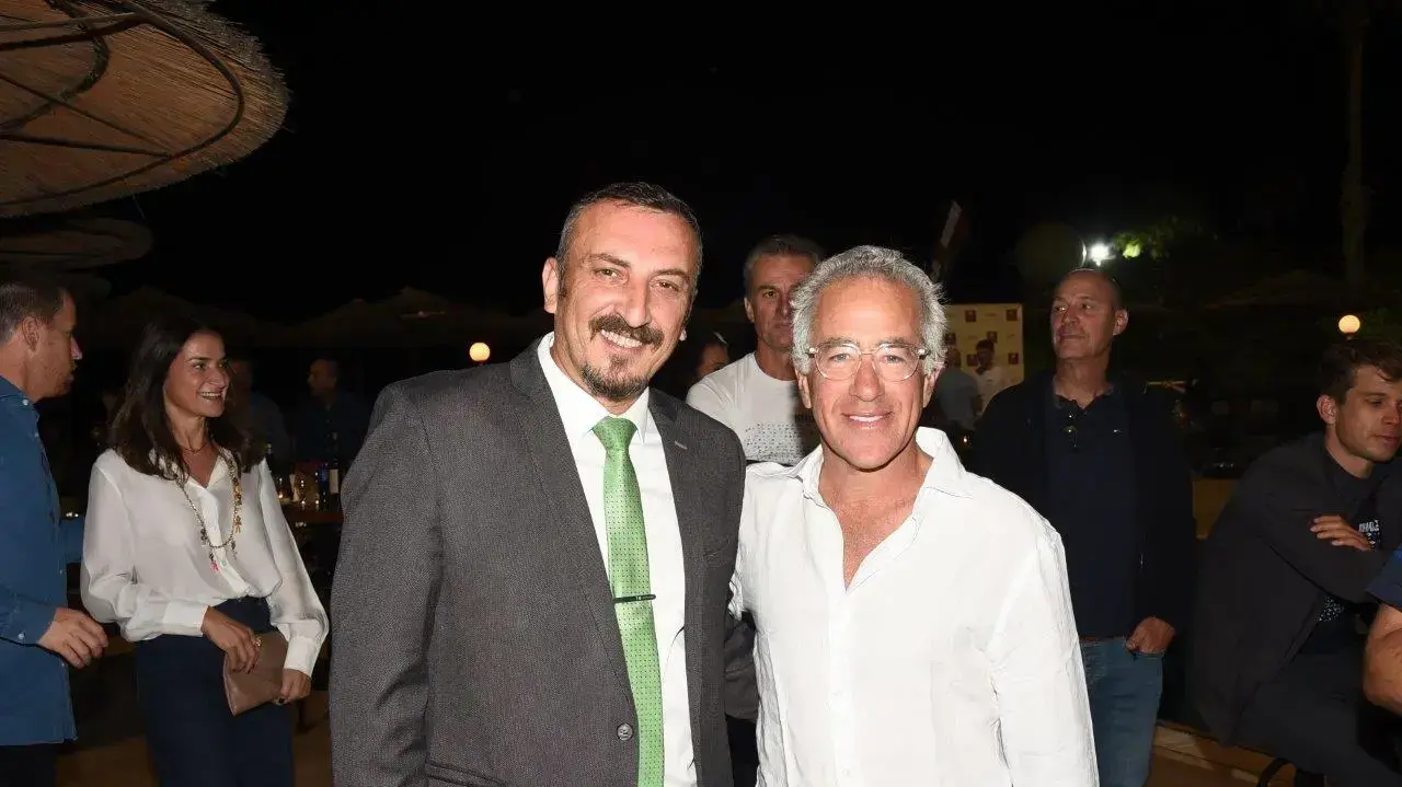 סילבן אדמס ואלי אליאב