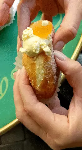 סופגניות של קפה קדוש, ירושלים