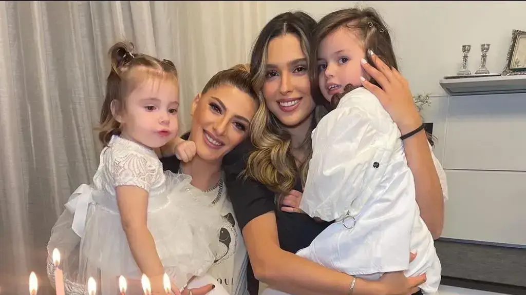 שרית חדד בת זוג תמר יהלומי משפחה ילדות נויה שירה