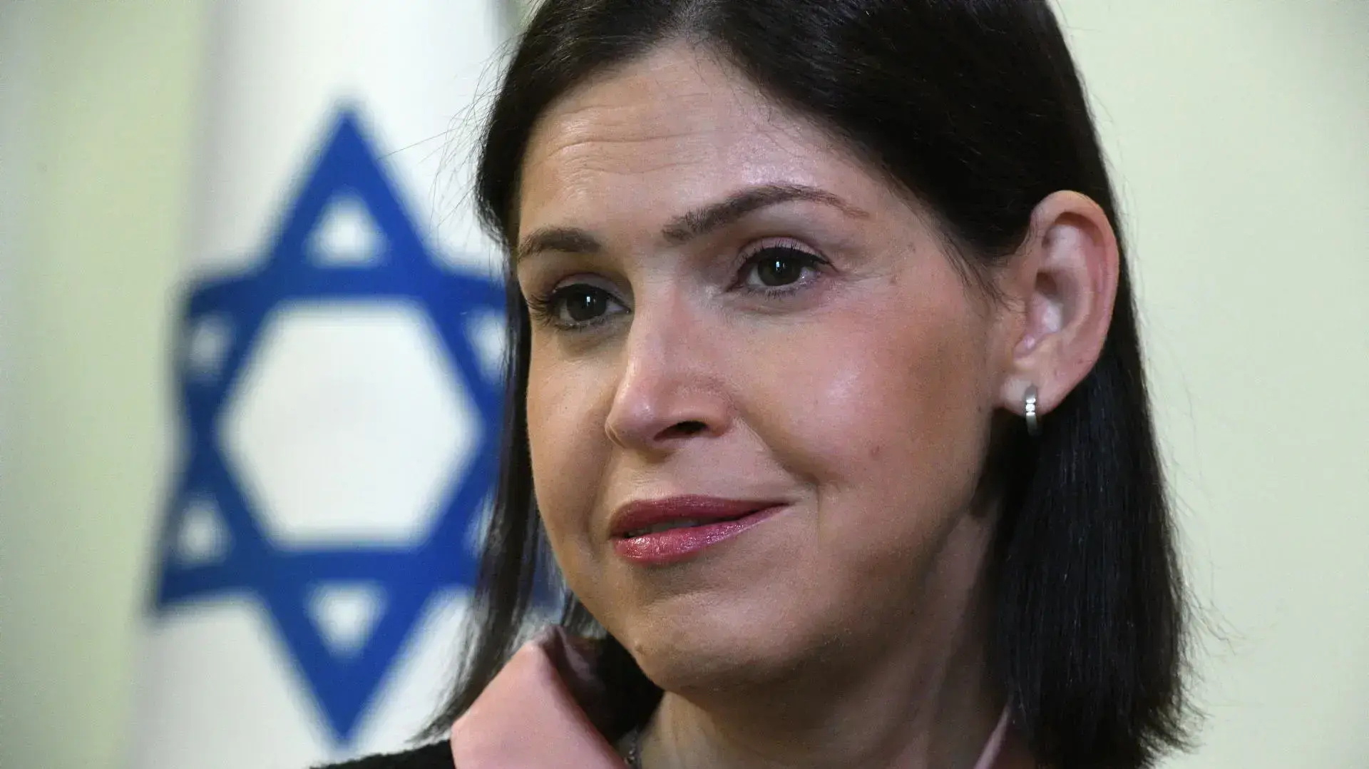 קארין אלהרר 6