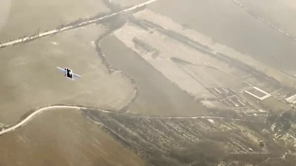 המכונית המעופפת "איירקאר" בסלובקיה