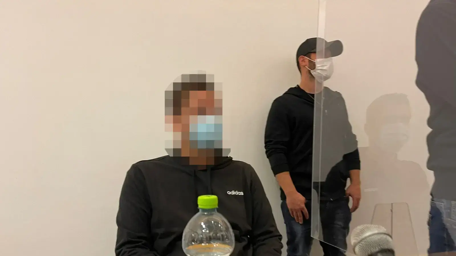 דיון הוכחות בעניינו של שוטר הנאשם בגרימת מוות ברשלנות של סלומון טקה, בית משפט השלום חיפה, 1 בפברואר 2022