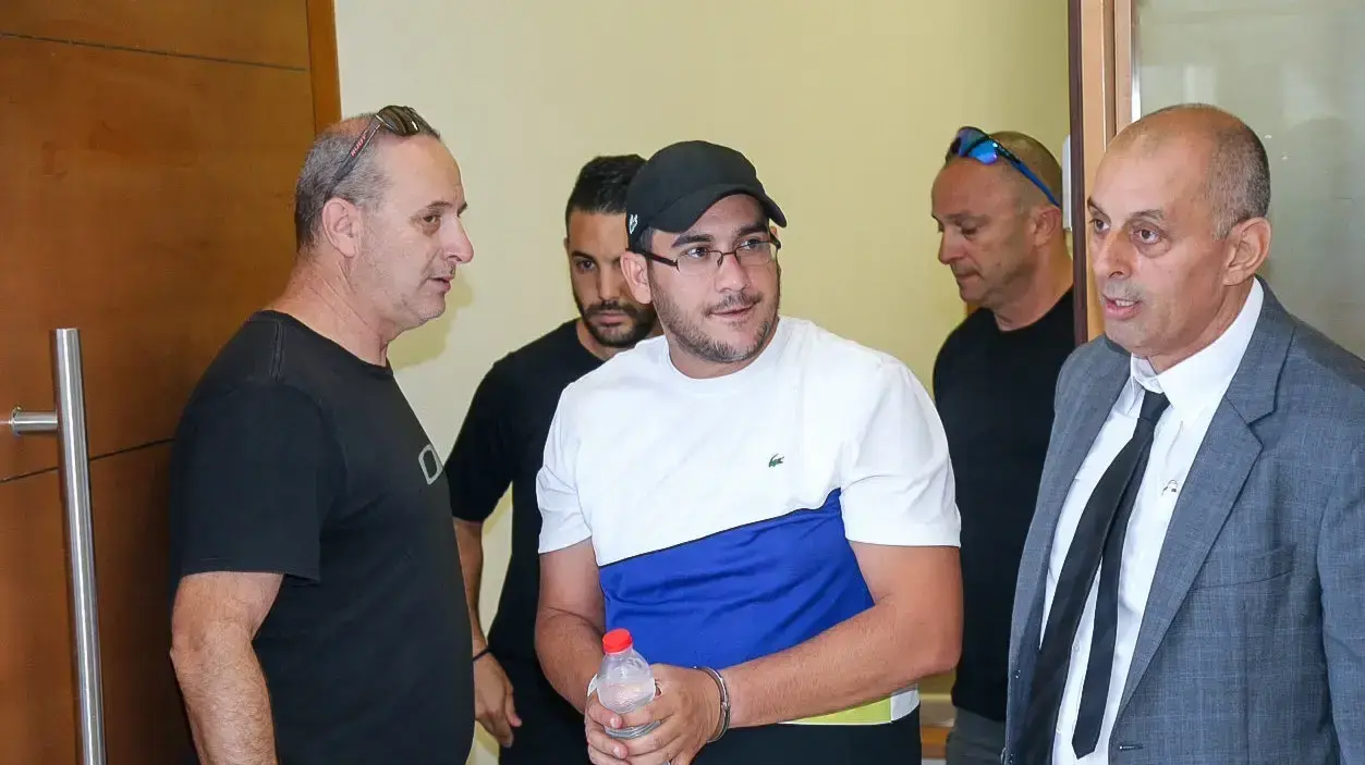 אופיר לביא