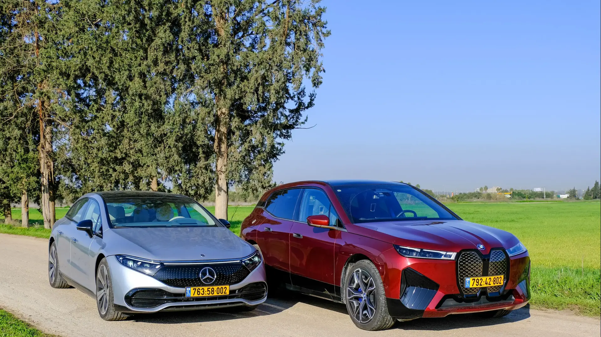 מרצדס EQS ב.מ.וו iX