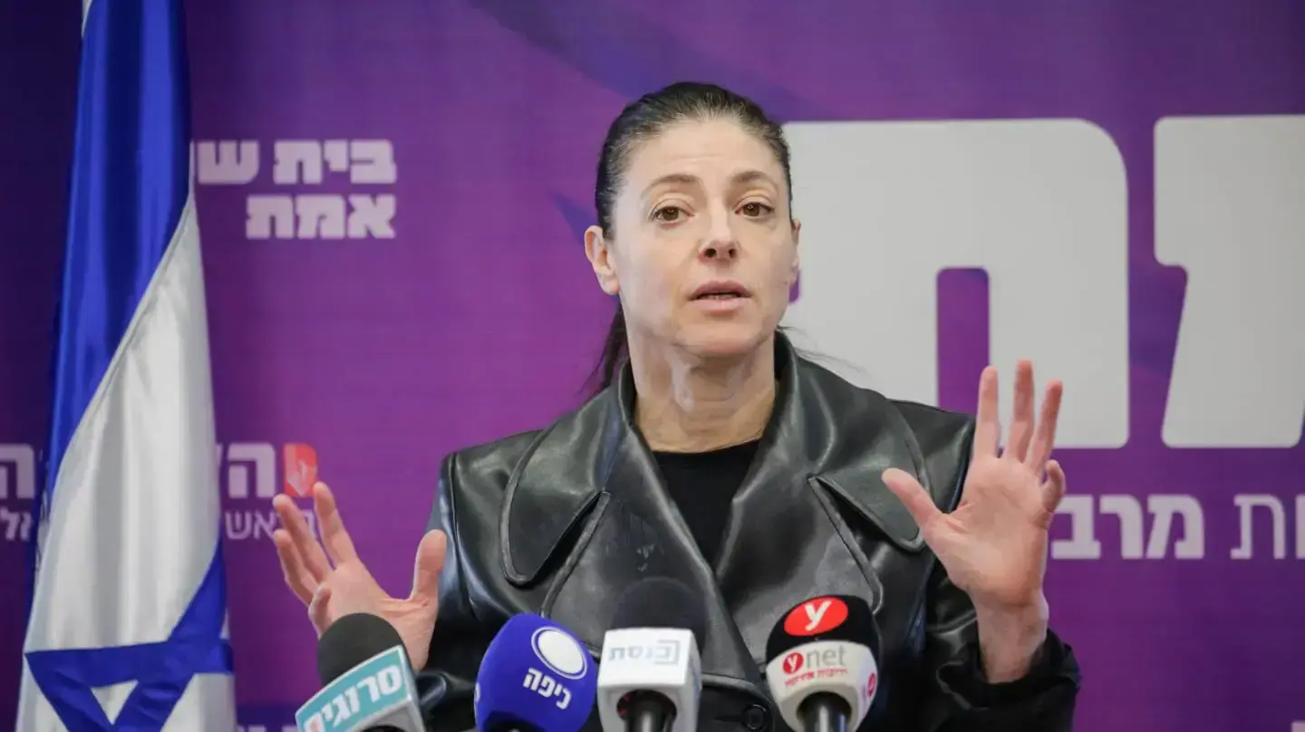 יו"ר העבודה,  מרב מיכאלי, בהלך ישיבת סייעת העבודה בכנסת 28 בפברואר 2022