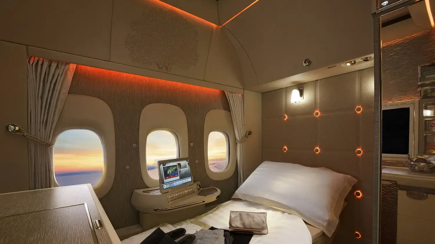 מחלקה ראשונה של אמירייטס בואינג 777