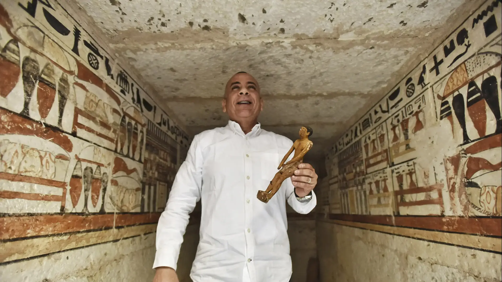 קברים עתיקים בני 4000 שנה נמצאו בסקארה ליד קהיר
