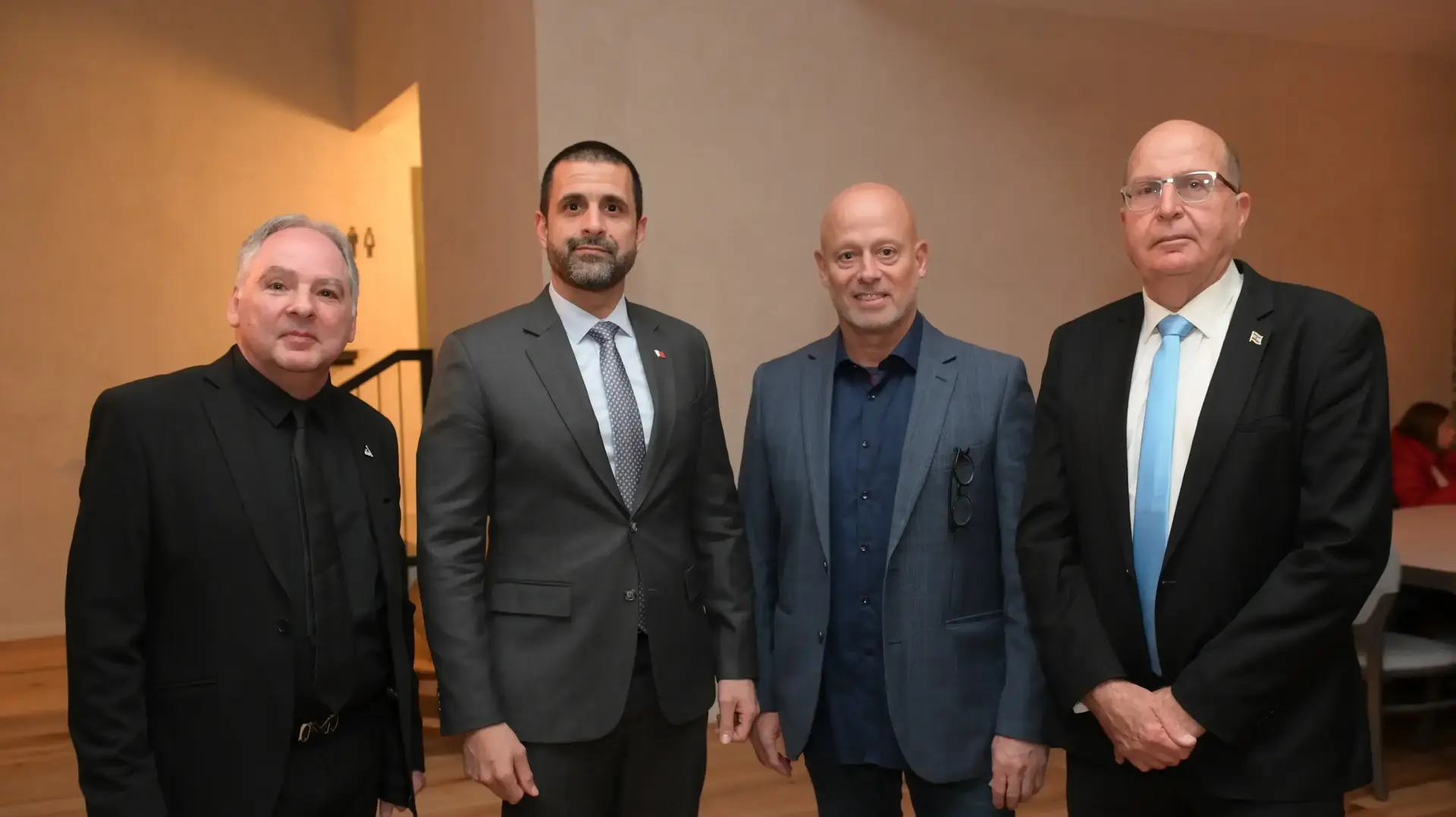 משה בוגי יעלון, תומר אבנון, שגריר בחריין ח'אלד יוסף אל-ג'לאהמה ומתי וינברג