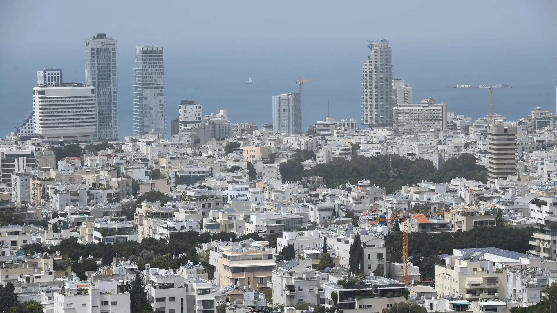 בניינים בתל אביב