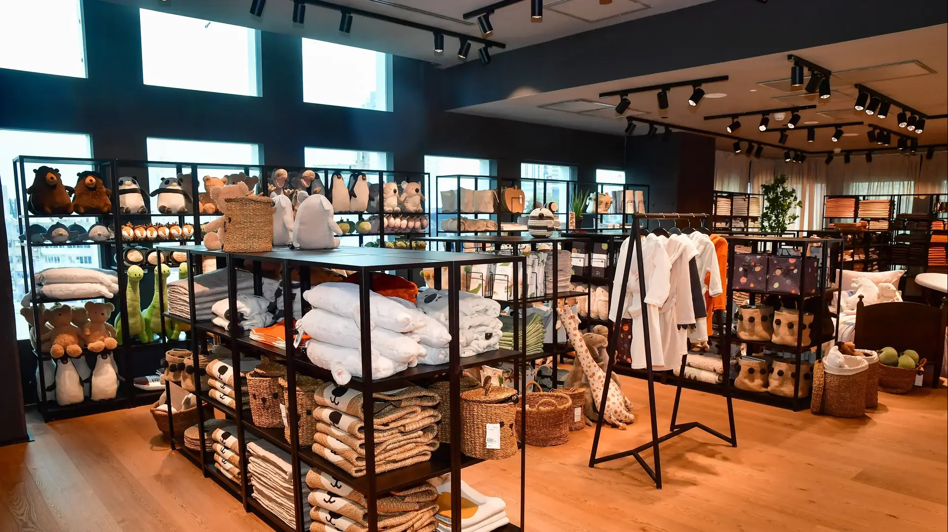 חנות קונספט חדשה של H&M Home בקניון עזריאלי