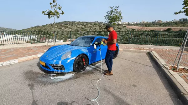 ניקוי רכב