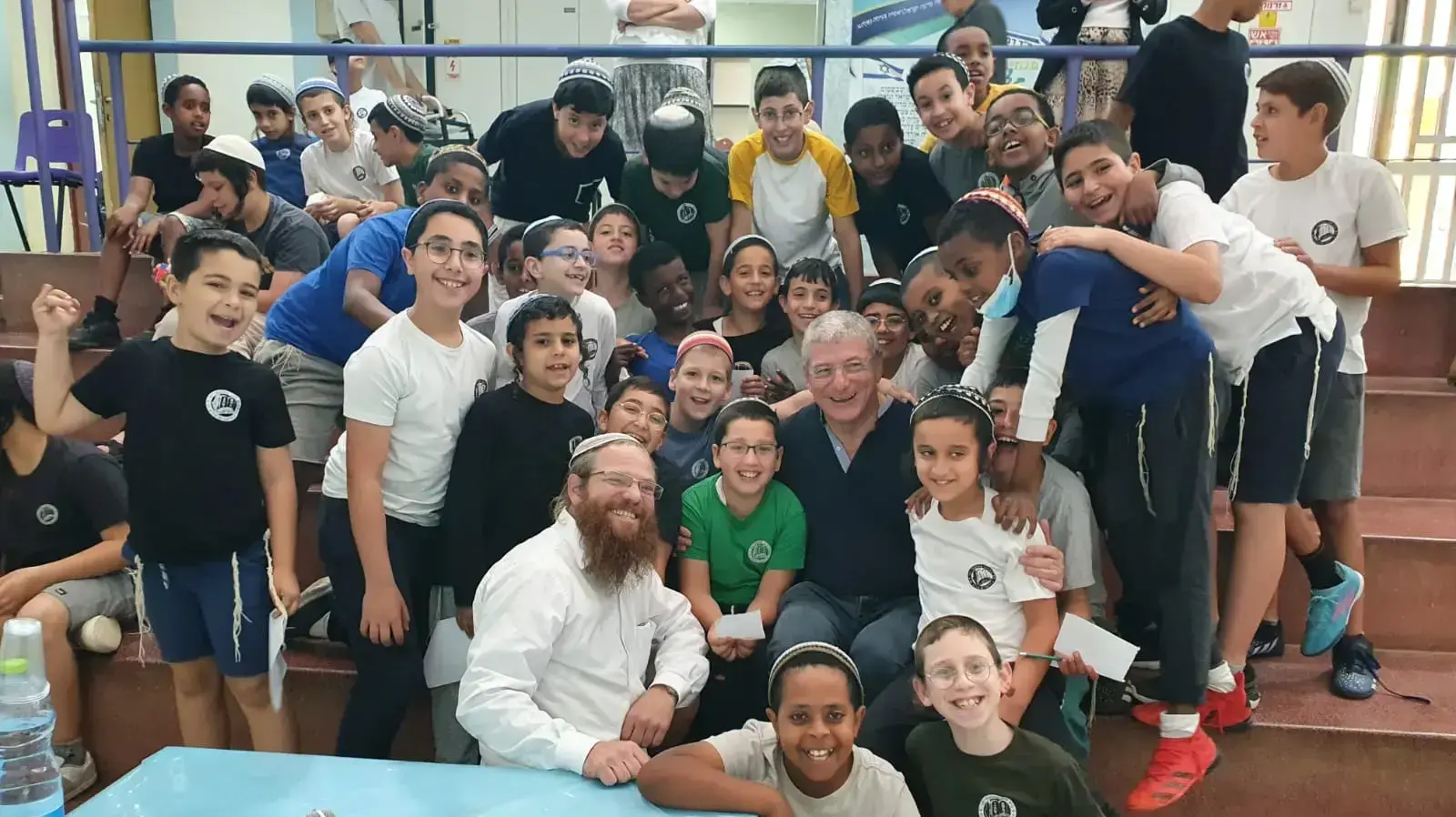 למה מי זה מייקל? - מפקד חיל האוויר לשעבר בבית ספר הדתי בקריית גת