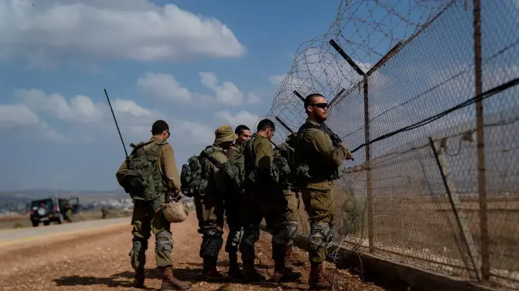 הגדר בקו התפר