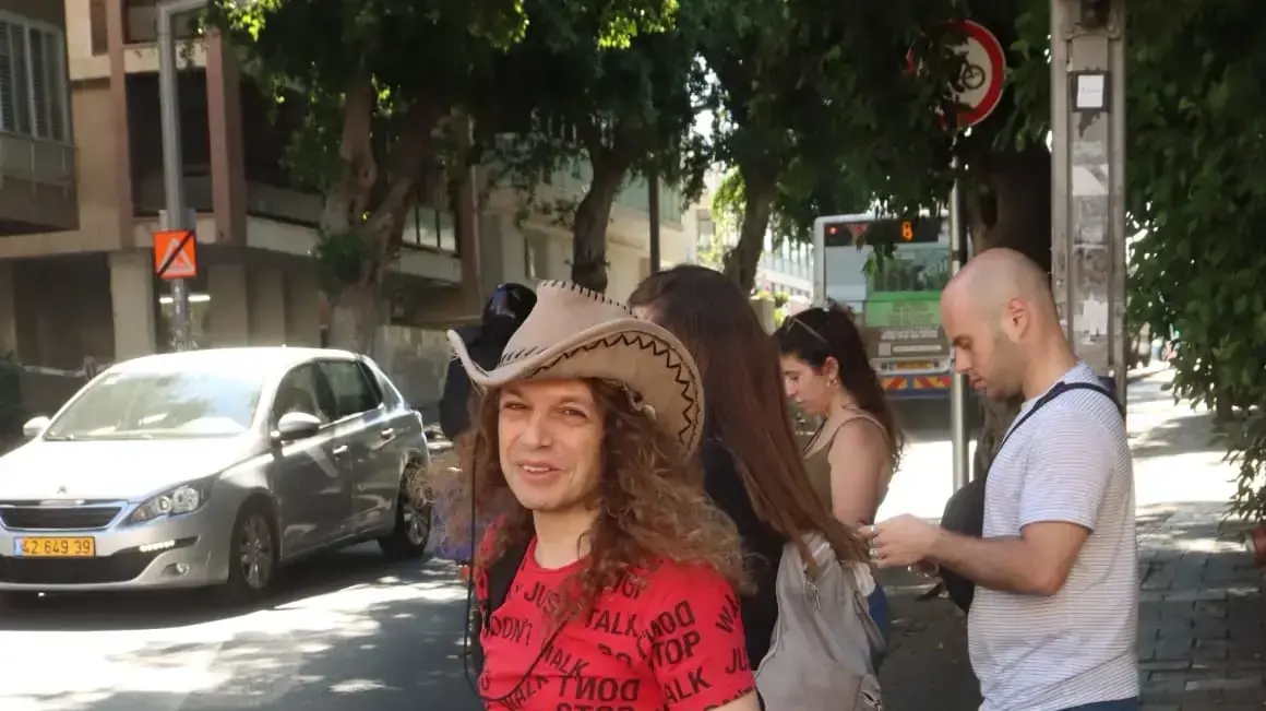 אמיר חצרוני