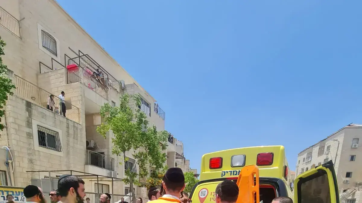 פציעת ילדה בת 10 באורח קשה מפגיעת רכב בביתר עילית. פונתה לבית החולים הדסה עין כרם. 3 ביוני 2022