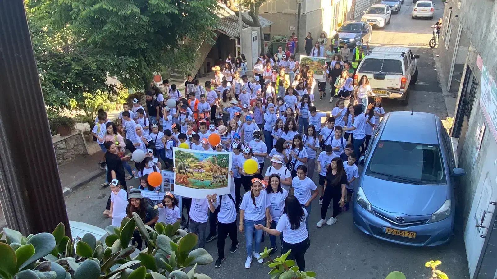 בית ג'ן: תהלוכה סביבתית למען הטבע בהשתתפות מאות תלמידים ותושבים