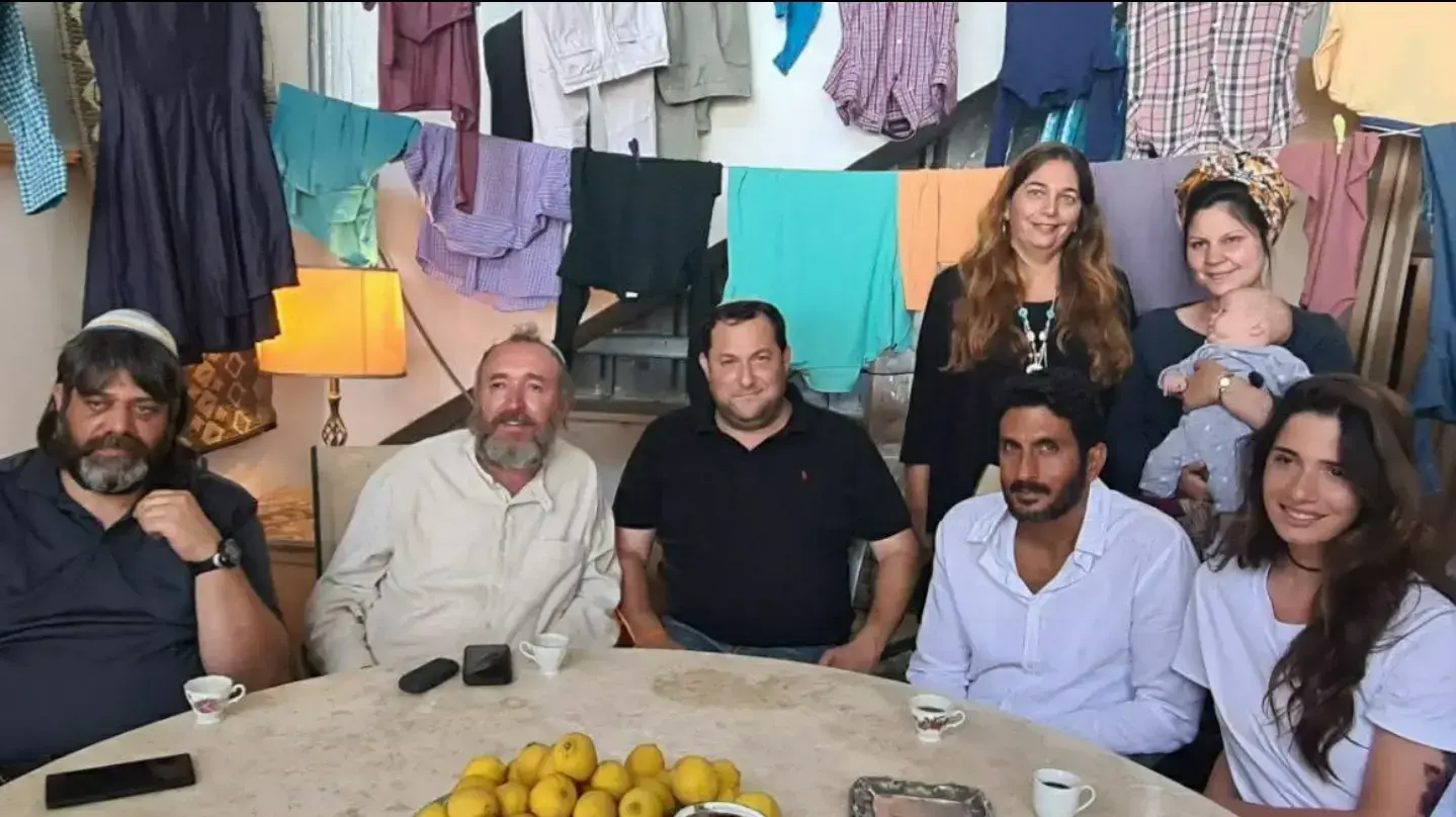 יוסי דגן לצד שלום אסייג וחן אמסלם באחת ההפקות של 'קרן שומרון'