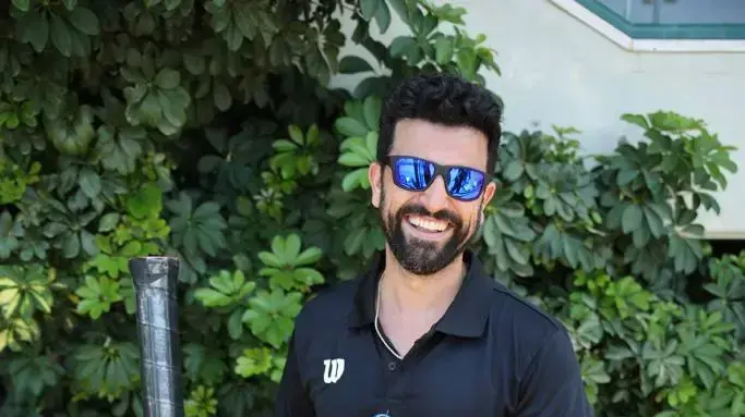 עמוס תמם