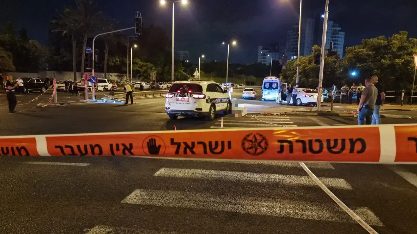 תושב רמאללה כבן 17 נעצר בחשד לרצח שוטר באזור השרון, לאחר שדרס אותו למוות במחסום במהלך ניסיון הימלטות. 17 ביולי 2022