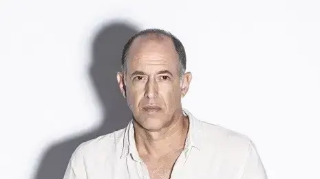 הבמאי גידי דר