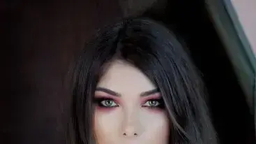 המשפיענית העל טבעית בטיקטוק בקי-אן גאלנטין