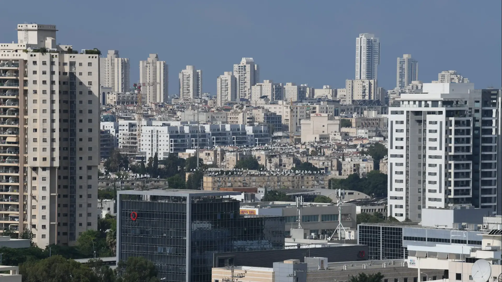 בניינים בגוש דן אזור תל אביב