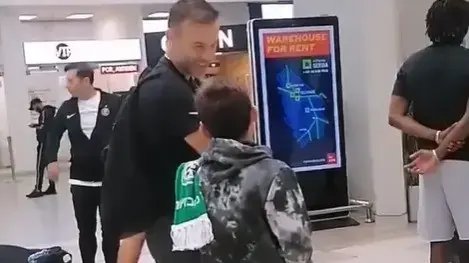 ביברס נאתכו פוגש את אוהדי מכבי חיפה ביברס נאתכו פוגש את אוהדי מכבי חיפה
