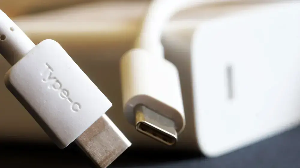 מטען USB-C