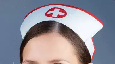 אחות