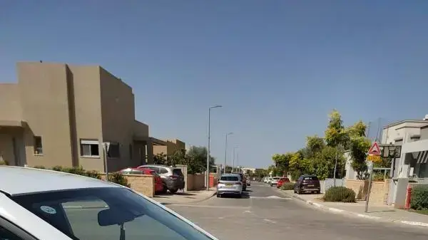 רכב שנפגע במשמר הנגב מירי תועה מרהט - 24 ספטמבר 2022