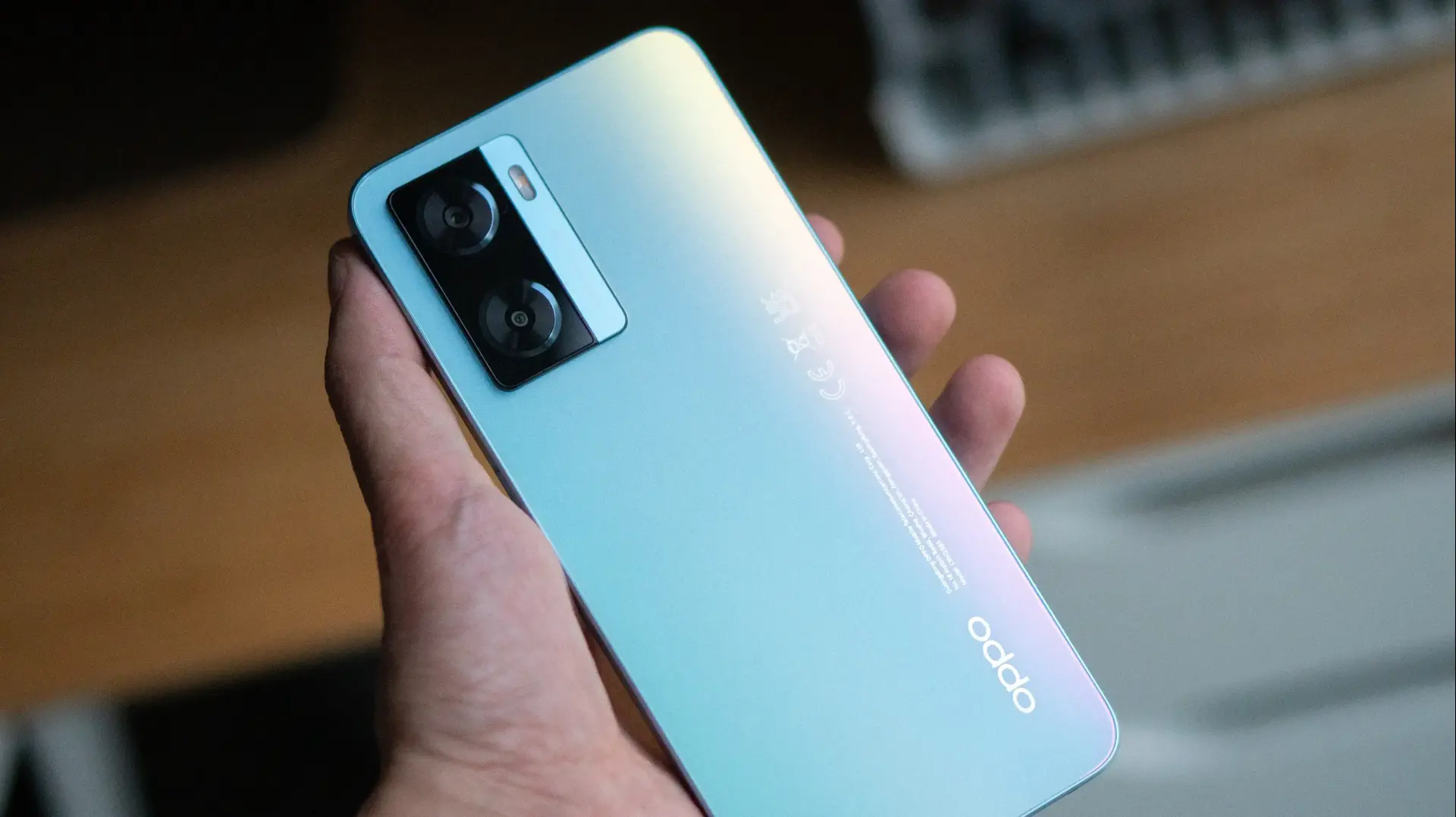 OPPO A77