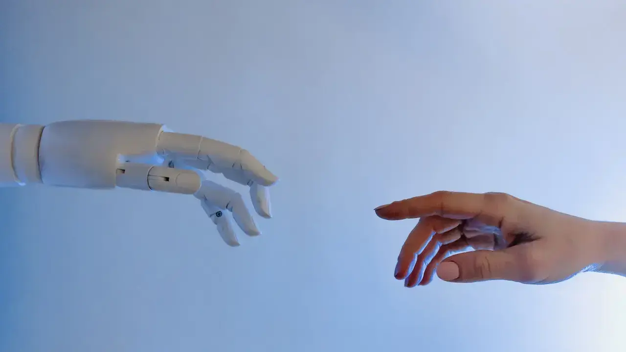 בריאת האדם של מיכאלאנג'לו, גרסת ה-AI.