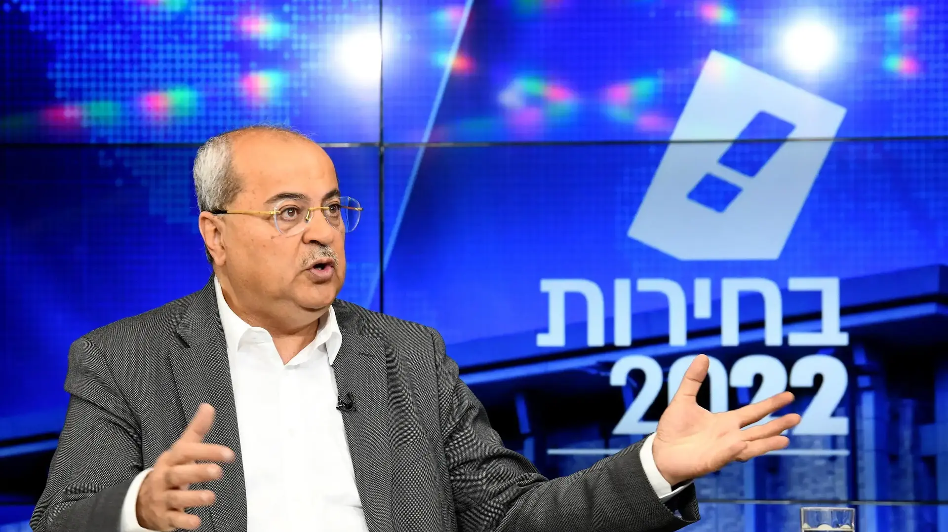 ח"כ אחמד טיבי מטעם מפלגת תע"ל.