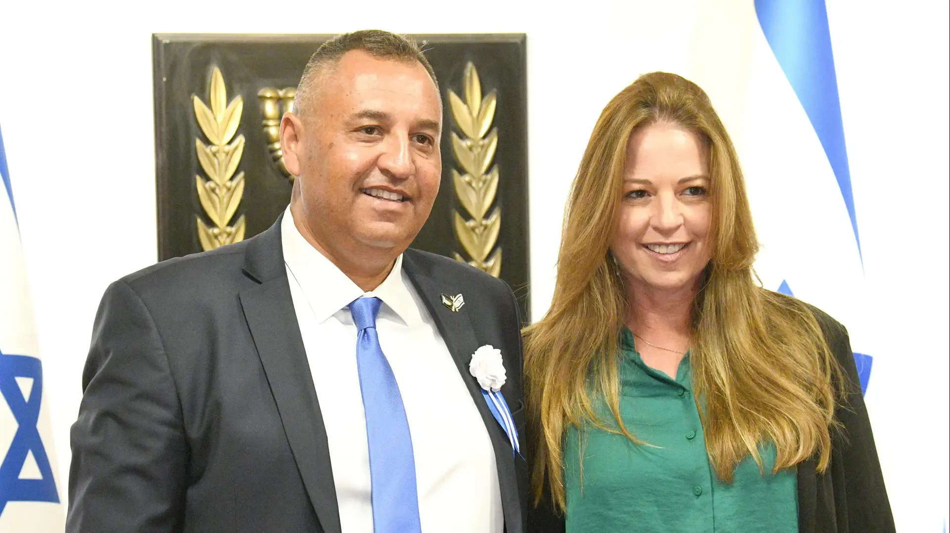 סימון דוידסון ואשתו בהשבעת הכנסת ה-25, 15 בנובמבר 2022