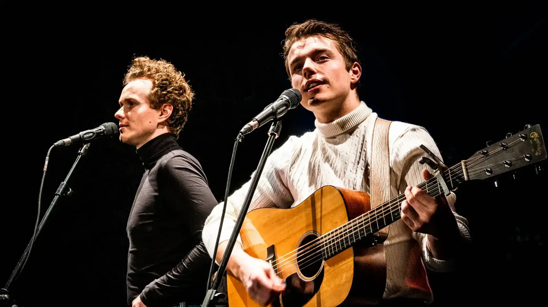 מתוך המחזמר "The Simon & Garfunkel Story"