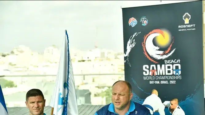 פבל מוסין ושי גייזינגר