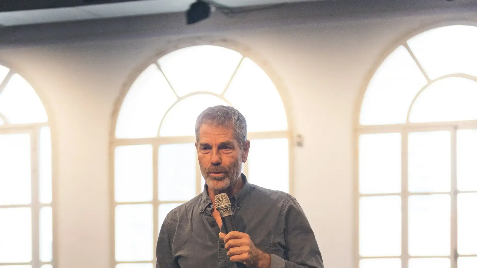 אוהד נהרין במסיבת עיתונאים שהציגה את הגרסה החדשה של יצירת המחול "אנאפאזה" של בת שבע