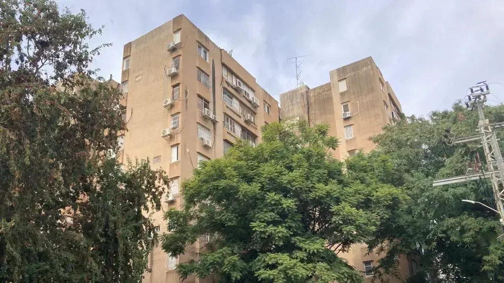 הבניינים הישנים בקרית אונו שעתידים לעבור תהליך חידוש במסגרת תמ"א