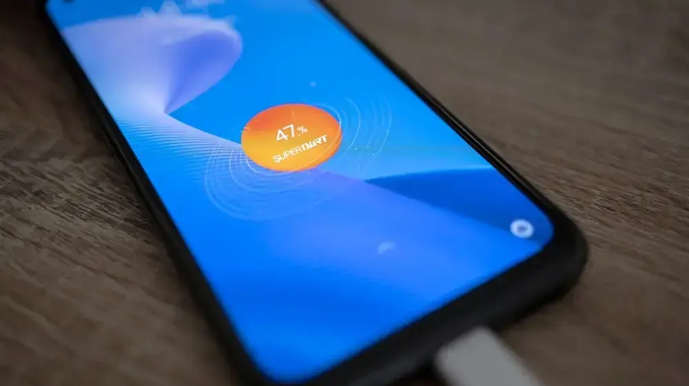 מטען מהיר של realme