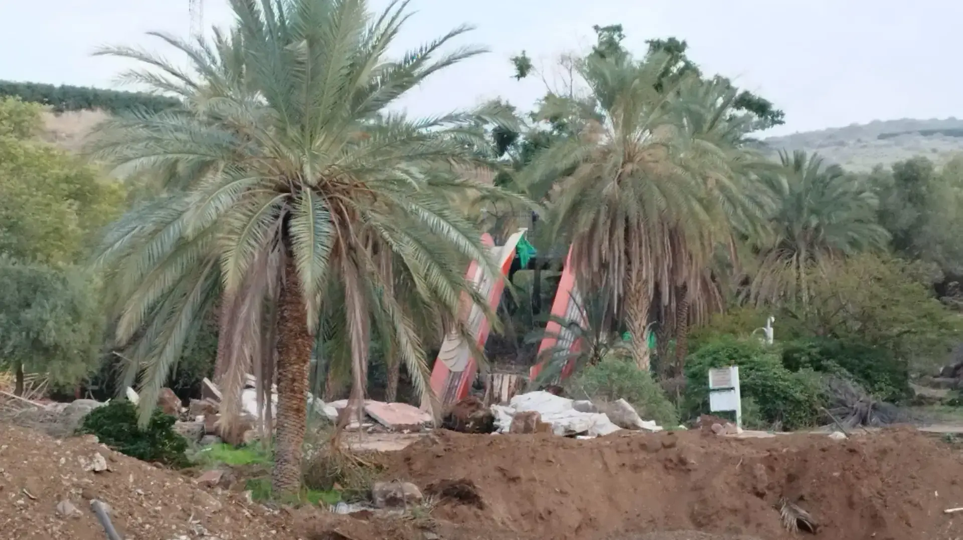 הריסת הלונה גל בחוף גולן
