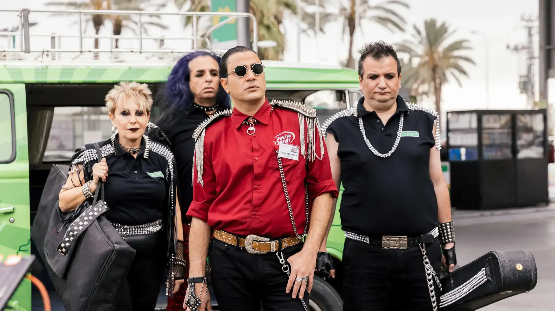 צילומי קמפיין מיני סופר אלונית רמזי ולהקת מיני סופרז