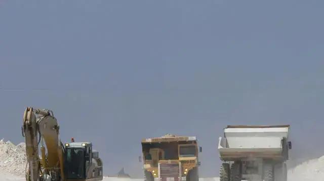 עבודות סלילה בכביש 6 חוצה ישראל