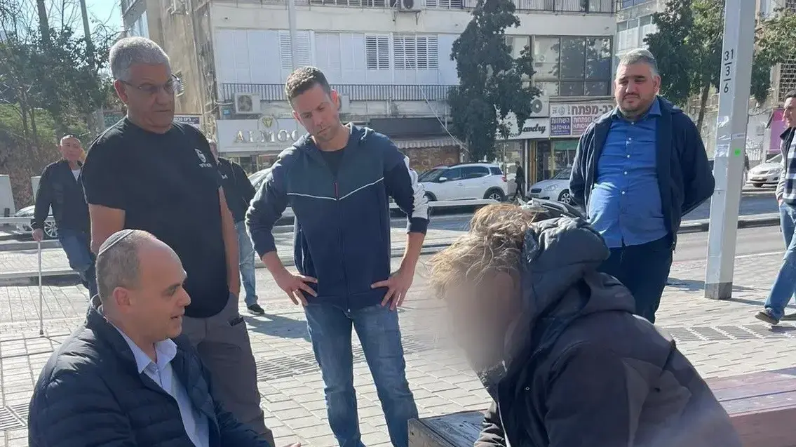 ראש העיר בת ים - "דרי רחוב- לא בבת-ים"