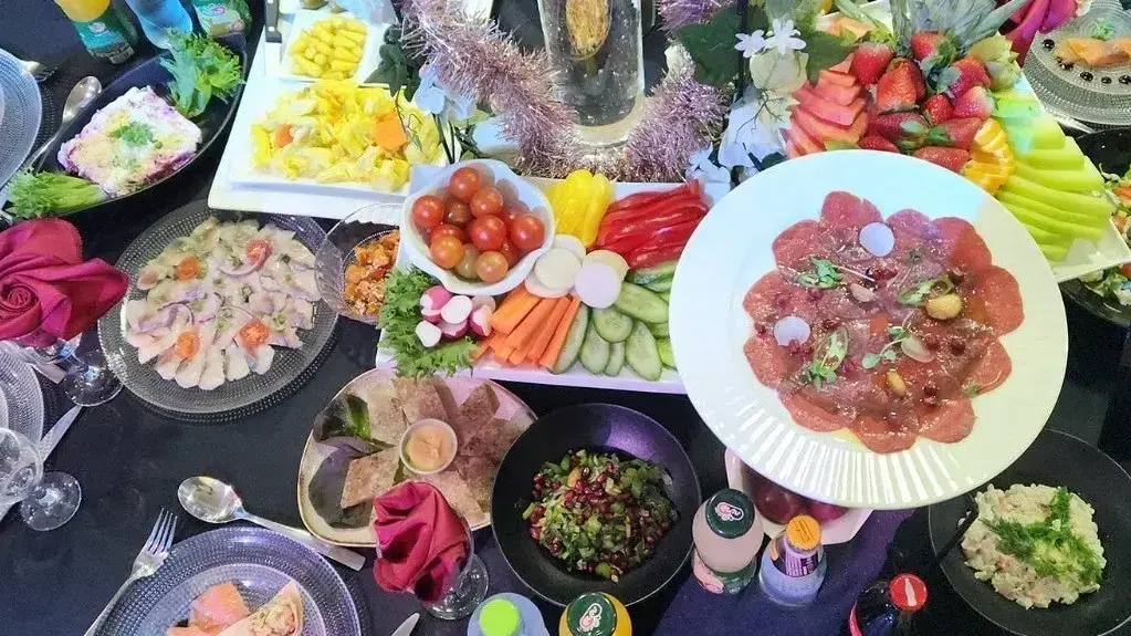 ראיחונה, מסעדה בוכרית ואולם אירועים באשדוד ראיחונה, מסעדה בוכרית ואולם אירועים באשדוד