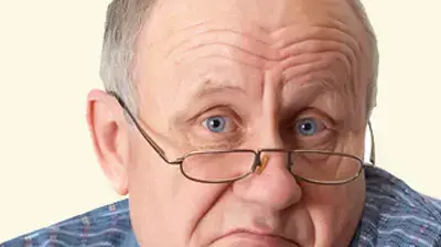 גבר עם פרצוף חסר אונים