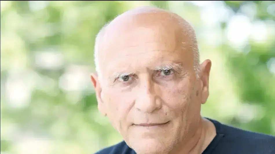 שמעון ספיר