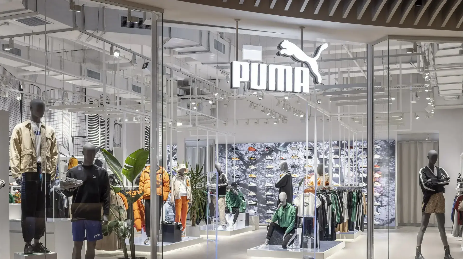 חנות puma select של קבוצת אירני ופקטורי 54 בקניון רמת אביב