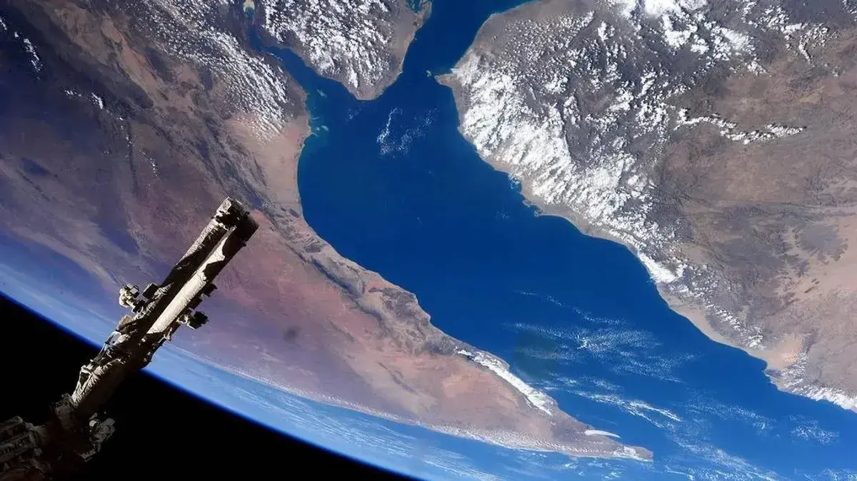 האסטרונאוטית של ESA, סמנתה כריסטופורטי, צילמה את התמונה הזו מתחנת החלל הבינלאומית בזמן שטסה מעל מפרץ עדן וקרן אפריקה באוגוסט 2017